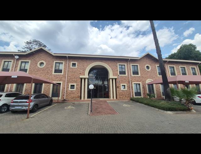 197M² OFFICE TO LET IN BEDFORDVIEW
